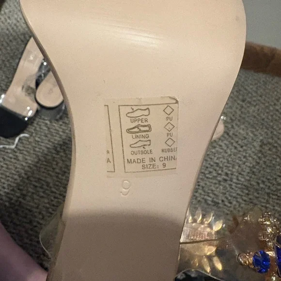 🎁Akira size 9 new years ever Gem Heels - Picture 5 of 6